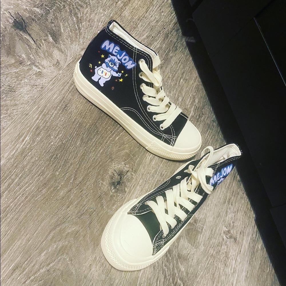 New! Kids Fashion Sneakers